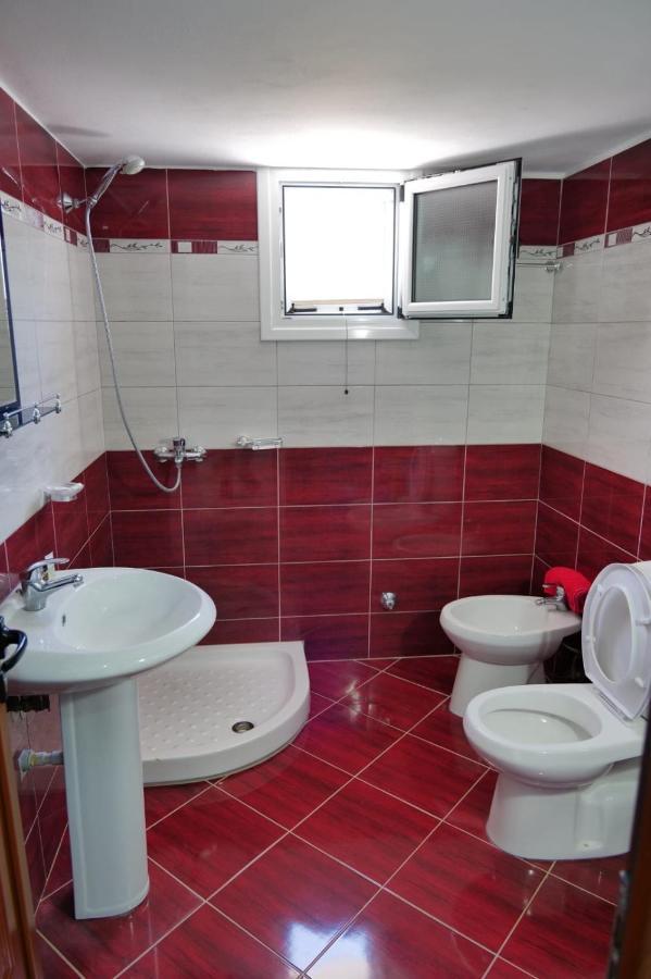 Vila Ervin Second Floor Ksamil Ngoại thất bức ảnh